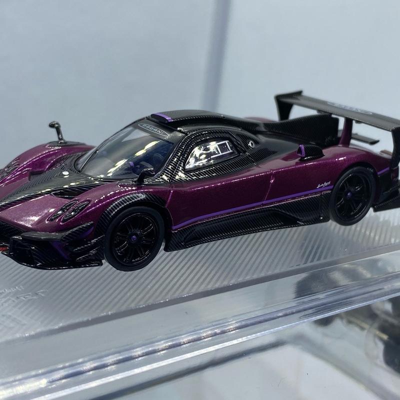 CM-Model 1:64 Pagani Zonda Revolucion