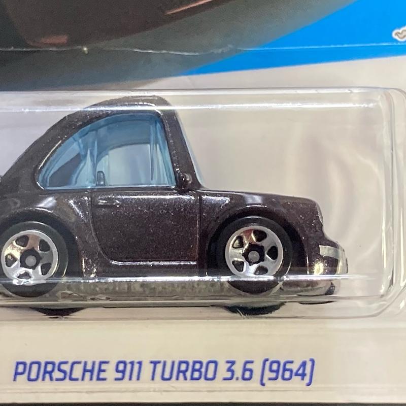 Hot Wheels Porsche 911 Turbo 3.6 (964) Die-Cast Toy Car