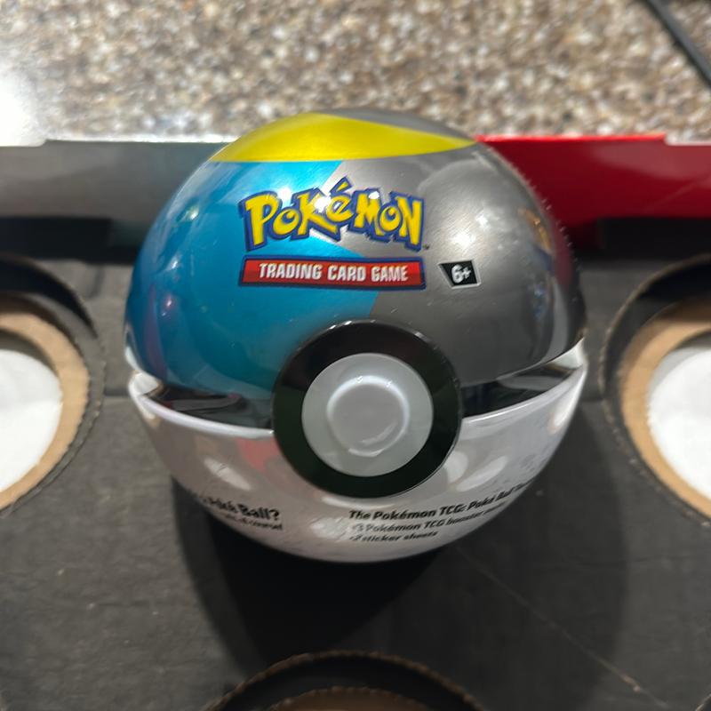 POKEBALL TIN's (Q4 2024) x1